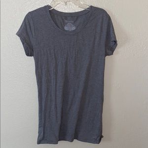 No boundaries Gray Shirt